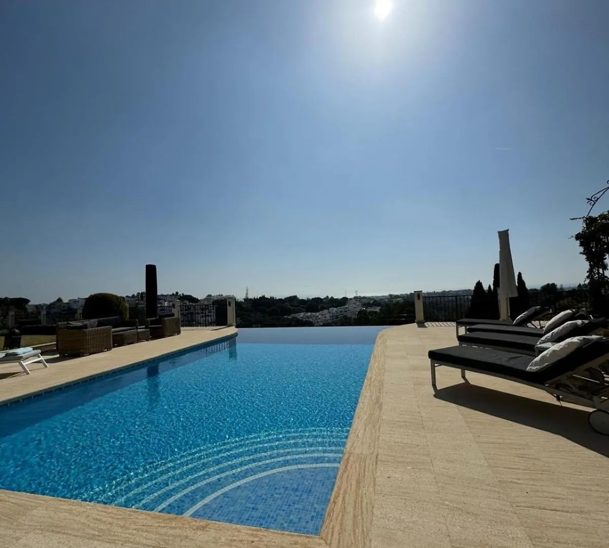فيلة El Herrojo Luxe Retreat By Domvia بينهافيس